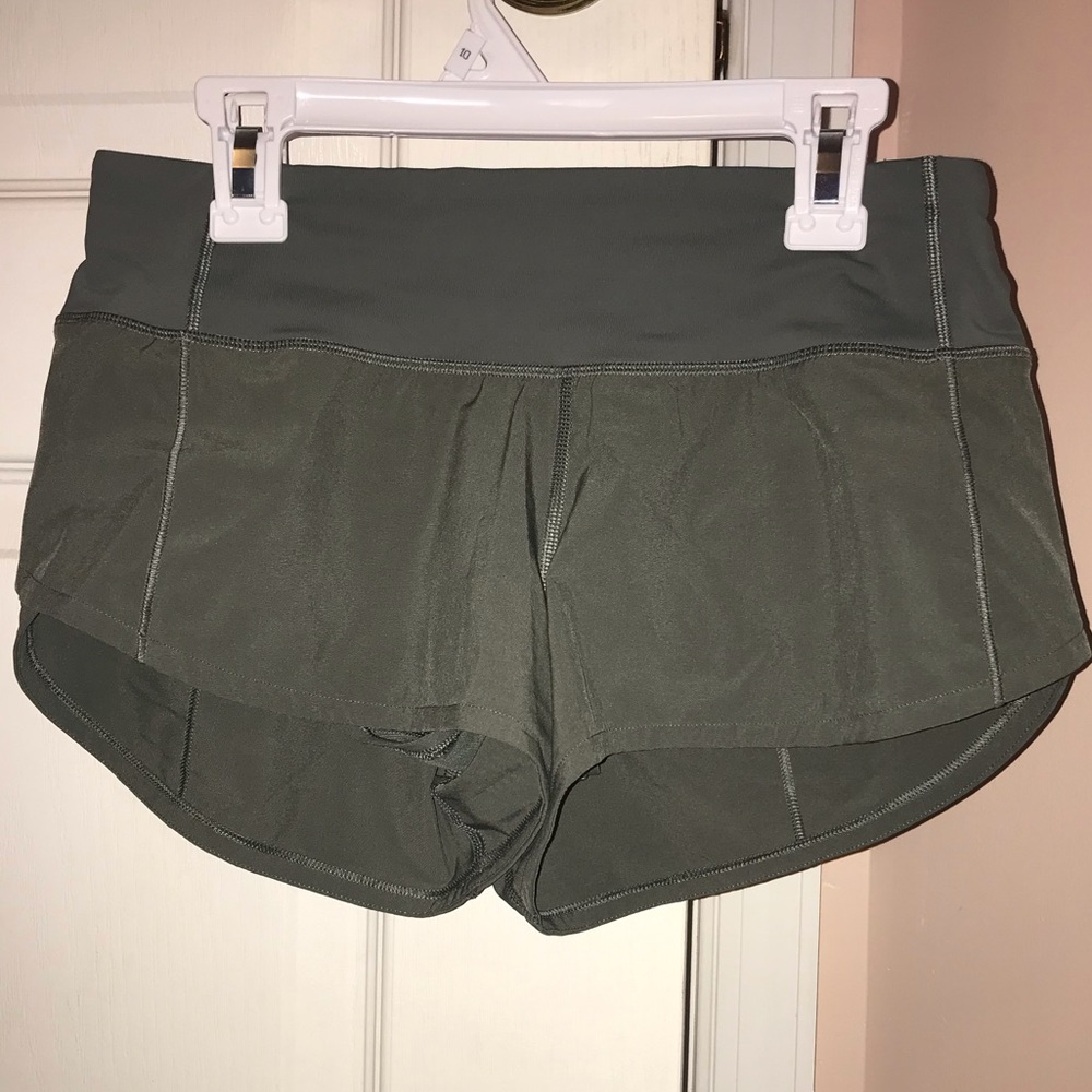 NEVER WORN Lululemon green shorts